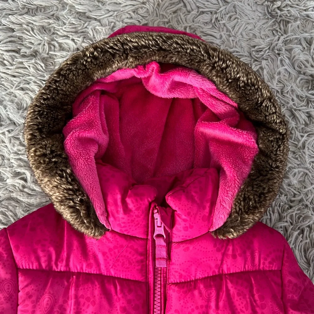 OshKosh Bgosh Girls Hot Pink Faux Fur Trim Hooded Puffer Jacket Coat Size‎ 4